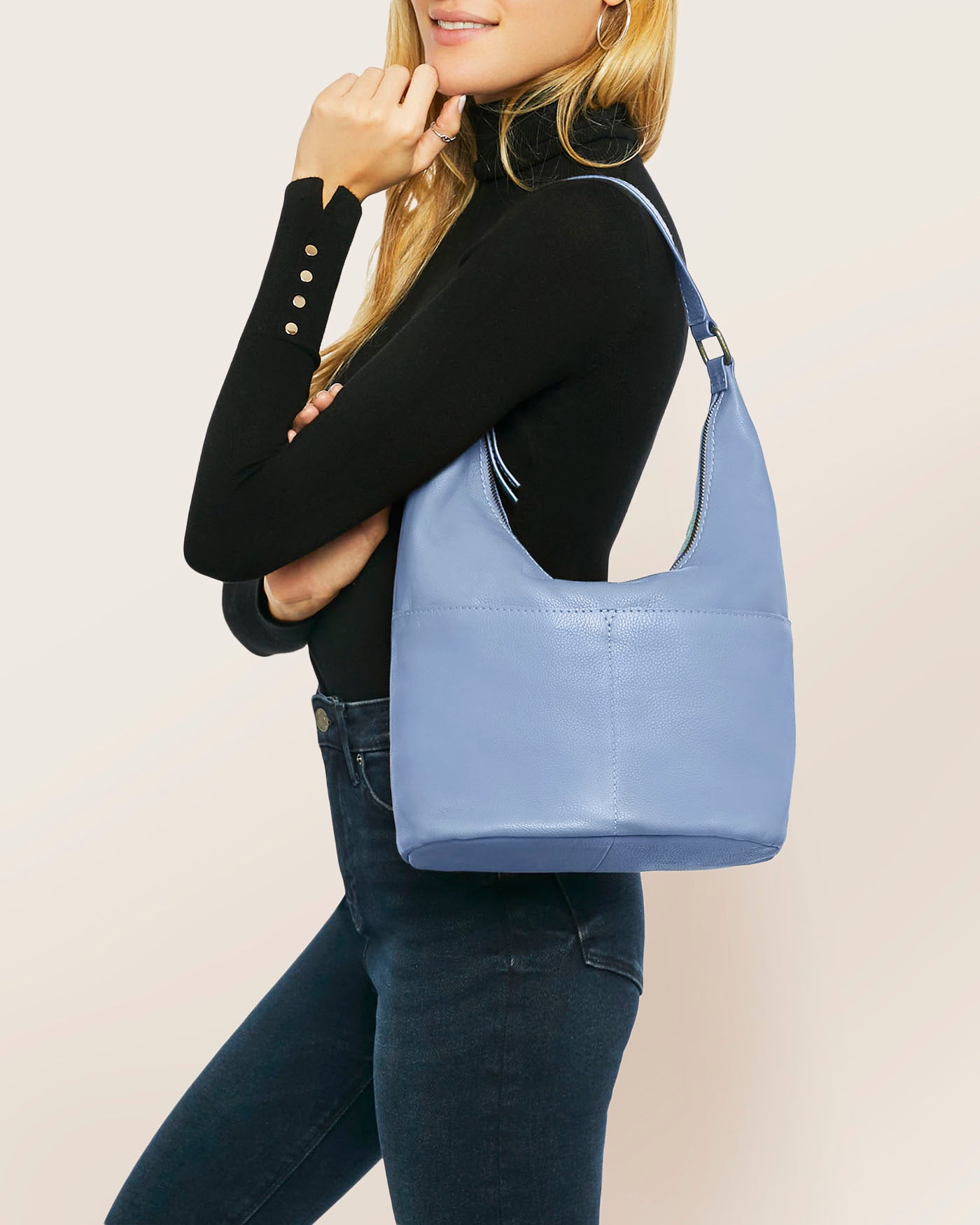 Carrie Hobo