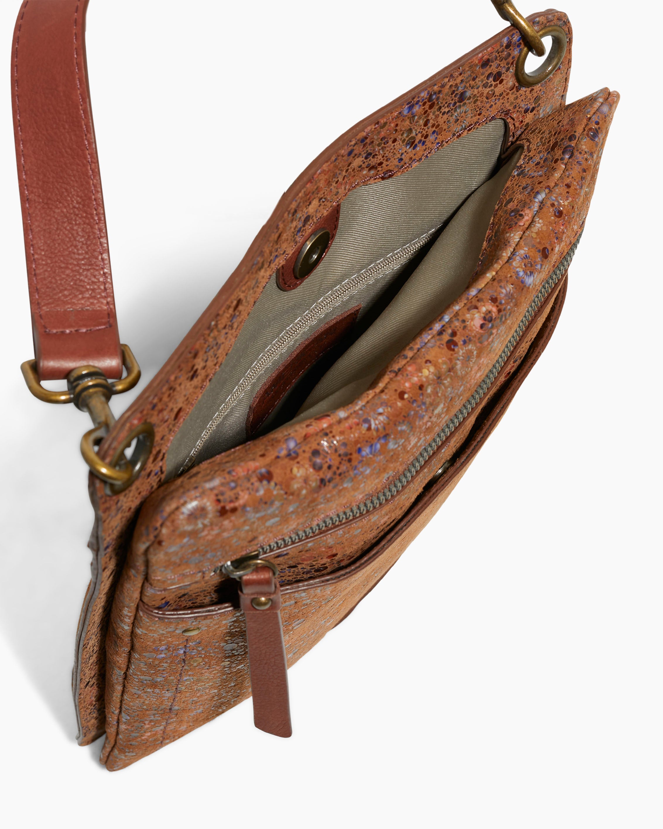 The Aldrich  Men's Leather Crossbody Bag – The Real Leather Company
