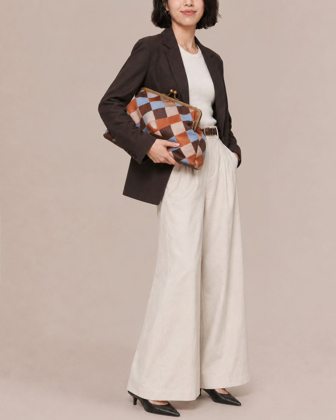 Grace Novelty Oversized Clutch w/ Strap