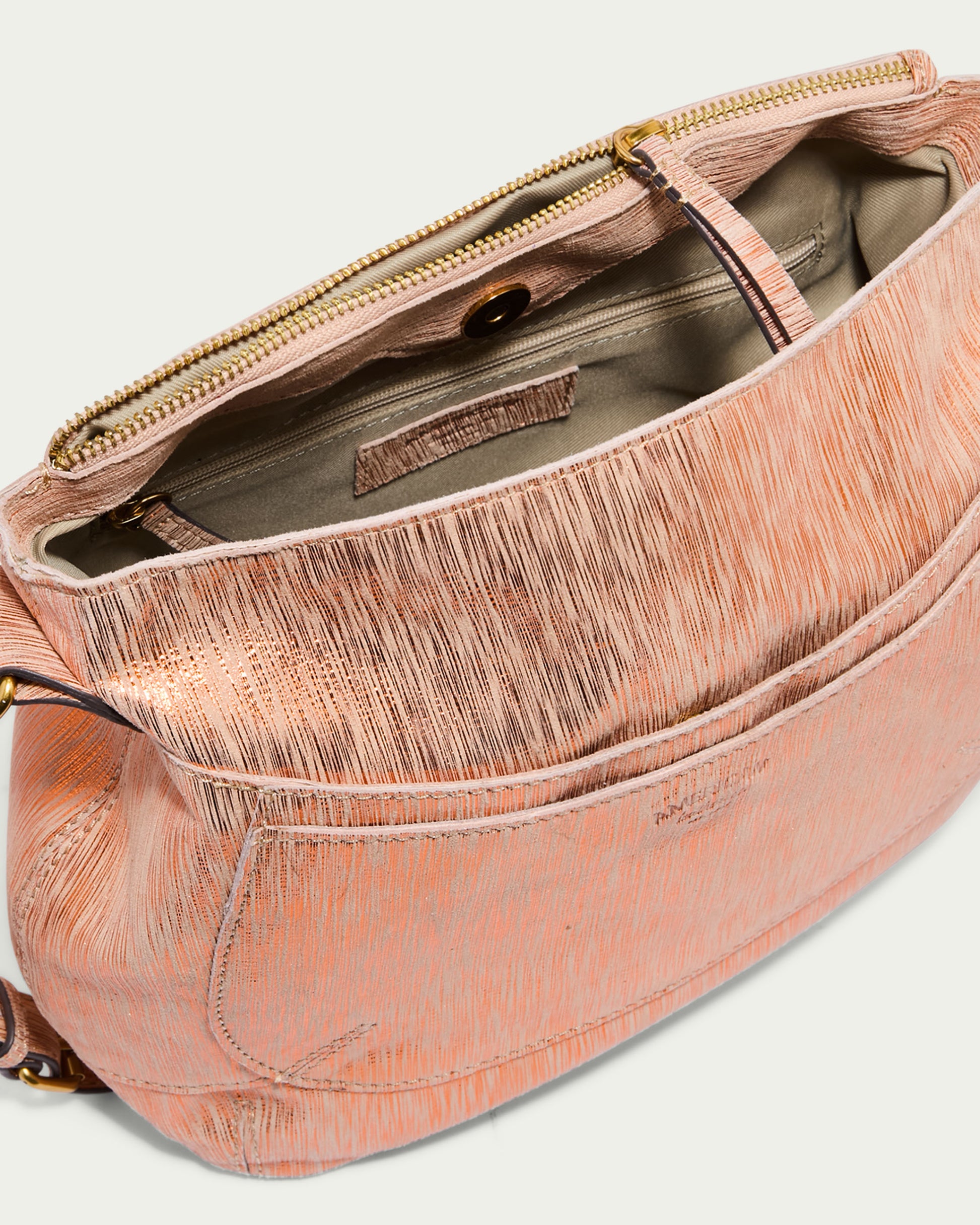 Rosegold Waterfall