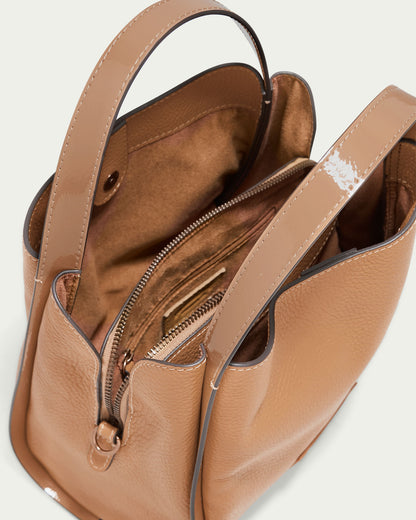nutmeg patent trim