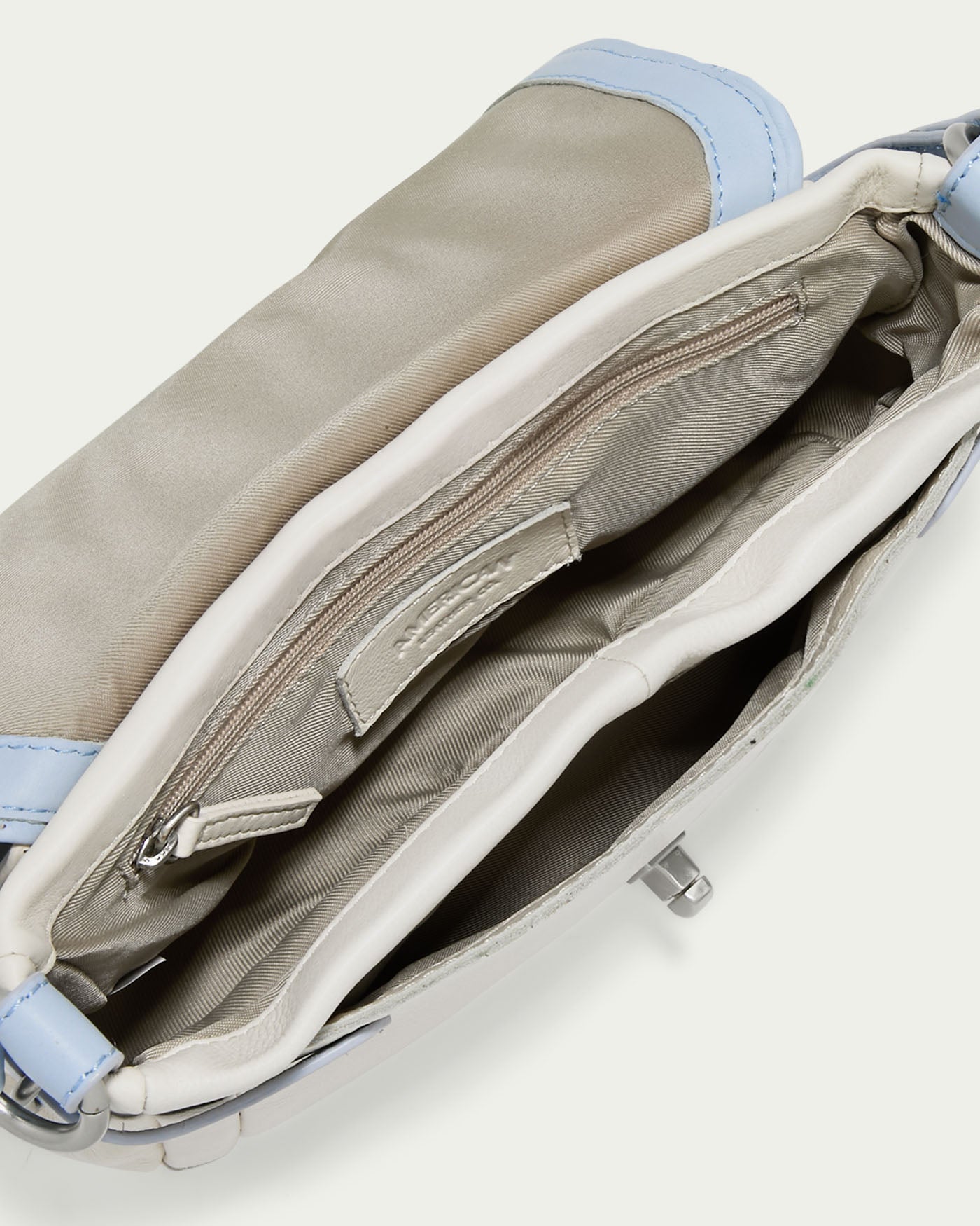 blue aura colorblock