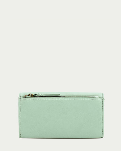 aquamarine