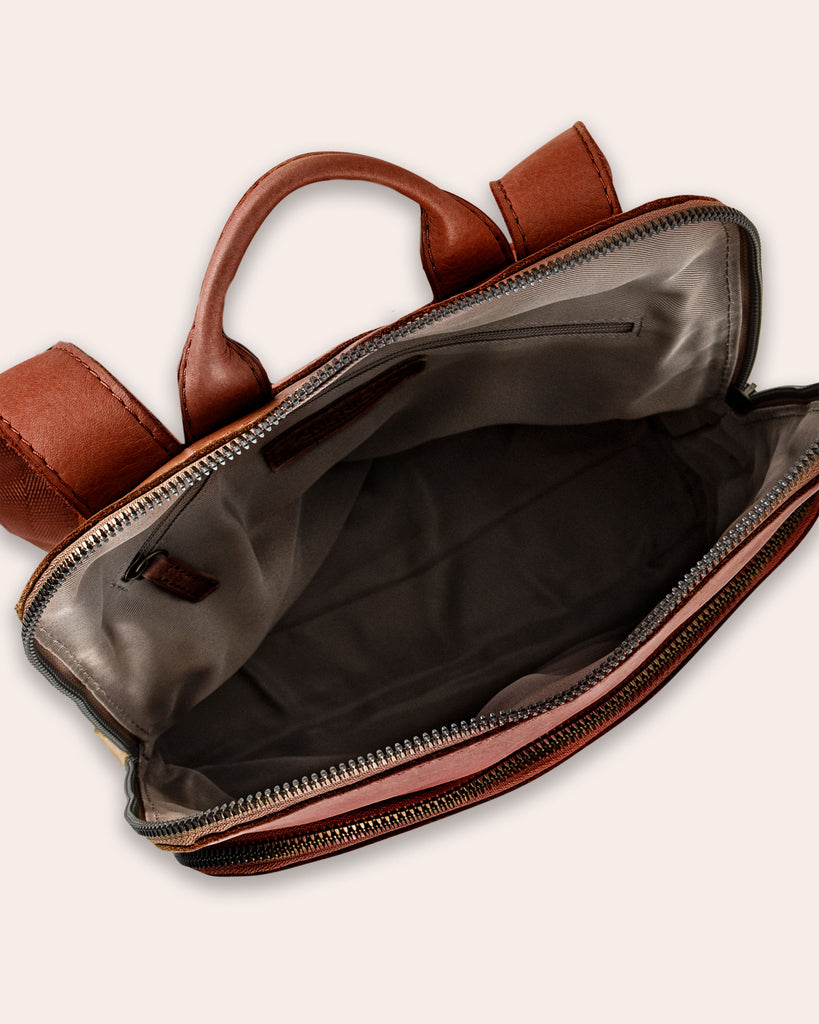 Cleveland Backpack - interior detail