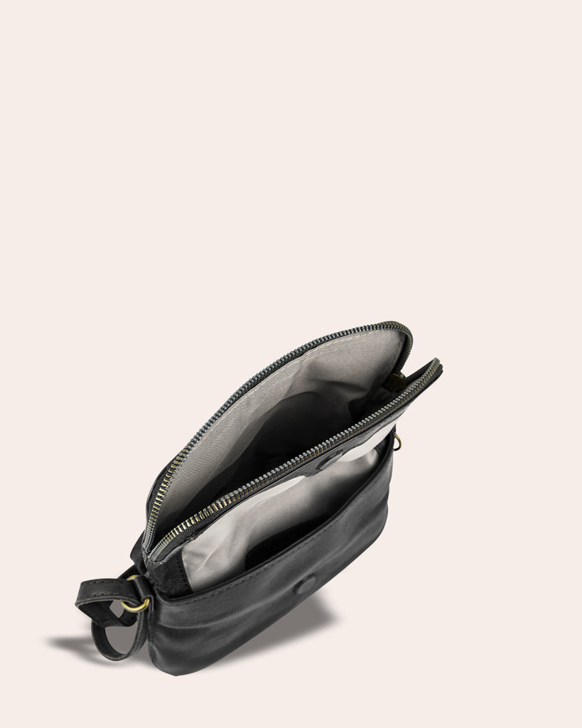 Ithaca Crossbody - inside