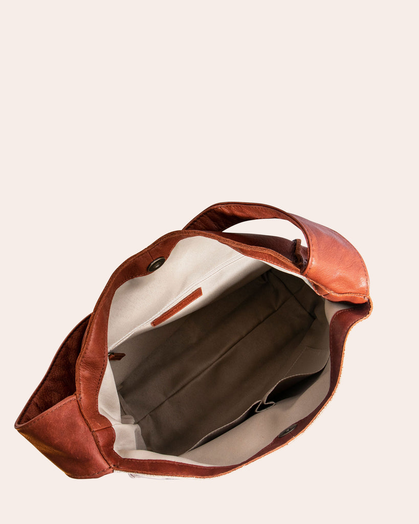 Lincoln Hobo - inside